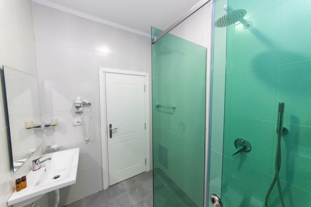 Alban Eco Hotel Dhërmi Zimmer foto