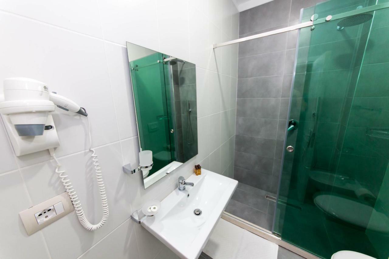 Alban Eco Hotel Dhërmi Zimmer foto